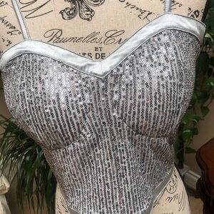 Madden NYC beautiful sequin corset. Size xxxl .